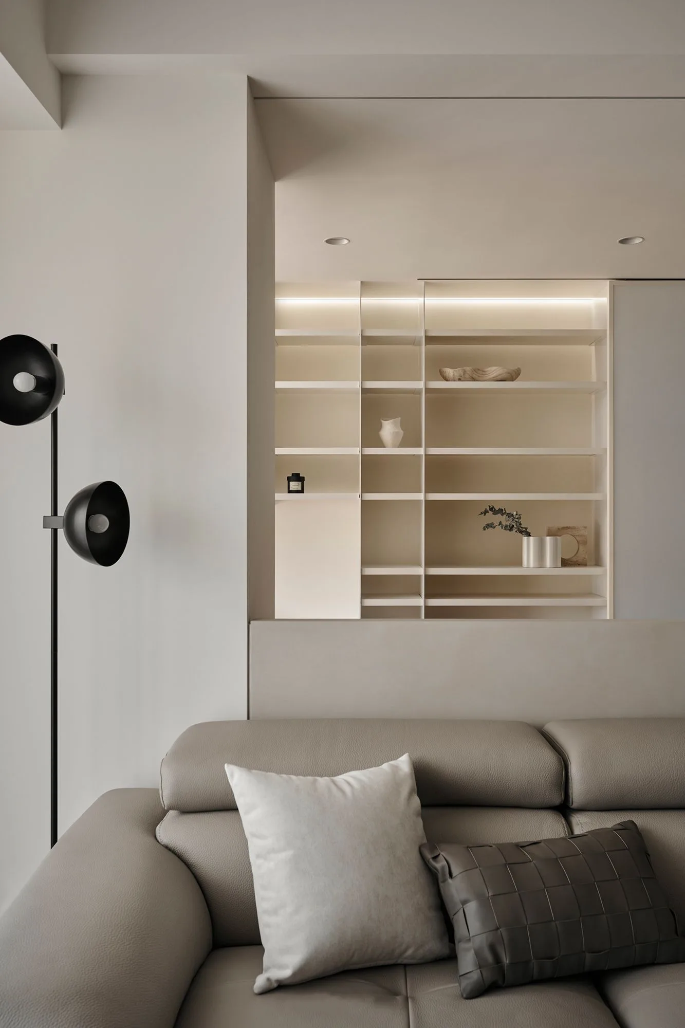 img-01 - 北京西岸 全屋定制·高定整装.></p><p>HENF级环保,采暖季实测无醛添加释放,不是实验室数据,是厂里恒温恒湿房连续72小时检测报告(待核)。<img loading=